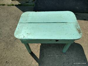 lot 329 image: Little Garden Table