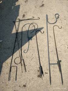 lot 332 image: Shepherds Hooks & Flag Holders