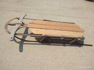 lot 379 image: Vintage Wooden Sled