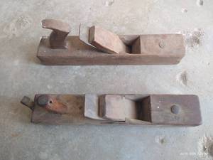 lot 393 image: Antique Planes