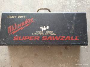 lot 436 image: Milwaukee Anniversary Edition Super Sawzall - Like New