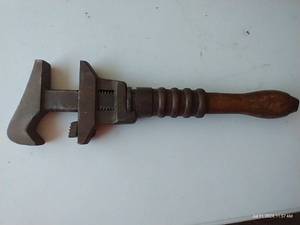 lot 470 image: Vintage Pipe Wrench