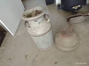 lot 510 image: Vintage Milk Can wStrainer