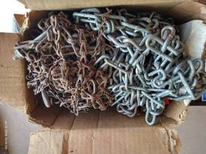 lot 519 image: Box of Misc Heavy Chains
