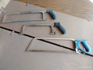lot 530 image: Hack Saw Lot wExtra Blades
