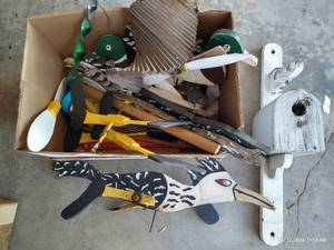 lot 539 image: Box of Vintage Wooden Duck Decor, Bird House, Weather Vane