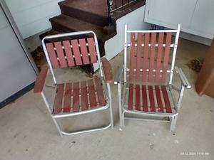 lot 546 image: Vintage Outdoor Chair & Rocker