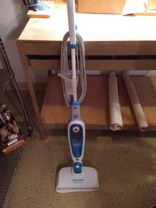 lot 603 image: Black & Decker Steam Mop