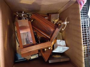 lot 612 image: Box of Trophies