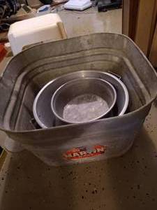lot 625 image: Three Metal Tubs