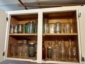 lot 629 image: Upper Cabinet w Vintage Jars