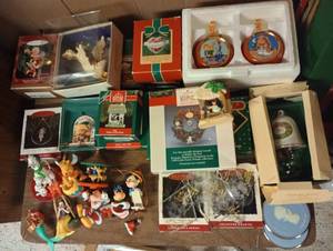 lot 652 image: Ornaments- Mostly Hallmark (80s-90s) Series