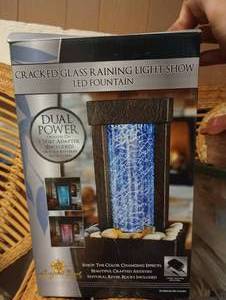 lot 679 image: NIB Desktop Fountain