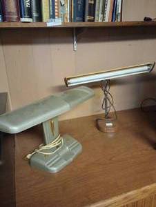 lot 696 image: Two Desk Lamps