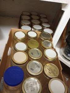 lot 732 image: Two Trays of Short Jars- Some Wide Some Regular Mouths