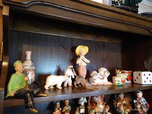 lot 775 image: Made in Japan Figurines