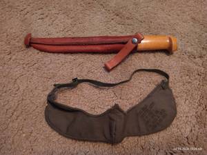 lot 782 image: Fillet Knife, Leather Case &  Military Cheek Mask