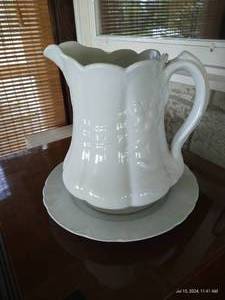 lot 823 image: IronStone China, Two Pieces, Unmatching