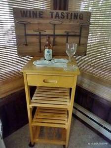 lot 835 image: Rolling Wood Shelf, Wine Sign, Beer Decor, Ash Trays