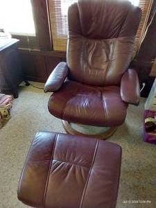 lot 837 image: Ergo Office Chair & Foot Stool Palliser