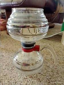 lot 848 image: Vintage Glass Beehive Coffee Pot 10 Tall