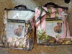 lot 849 image: Two Pink Camo Sherpa Throws NEW