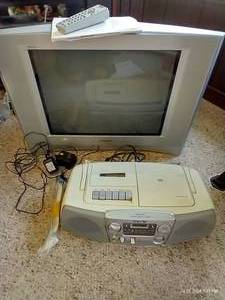 lot 853 image: Sony TV wRemote & Sony CDRadioCassette Recorder
