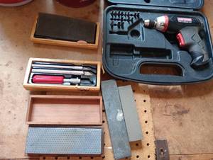 lot 884 image: Sharpening Stones, Small Drill, Razor Blades