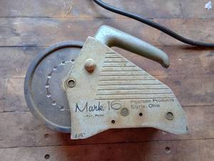 lot 898 image: Mark 16 Pearson Products Vintage Circle Saw