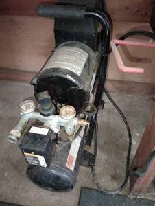 lot 902 image: Powermate Contractor Air Compressor