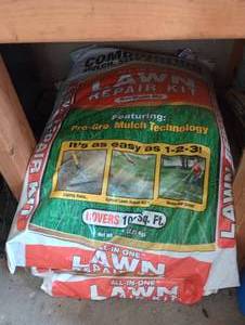 lot 907 image: Two 5lb Bags Lawn Repair Kit