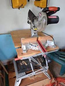 lot 913 image: Craftsman Table Saw