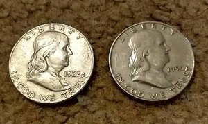 lot 940 image: (2) Franklin Half Dollars