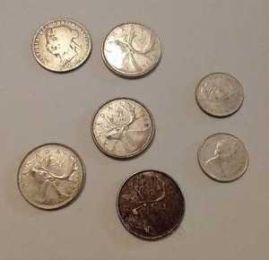 lot 953 image: Canadian Silver QuarterDime Lot
