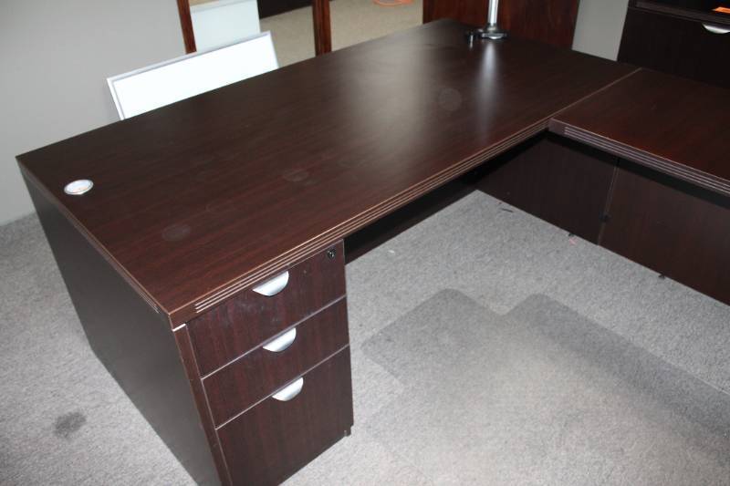 Five-piece Modular Unit with Three Desks, Two 3-drawer units, Dual-monitor Mounted Stand
