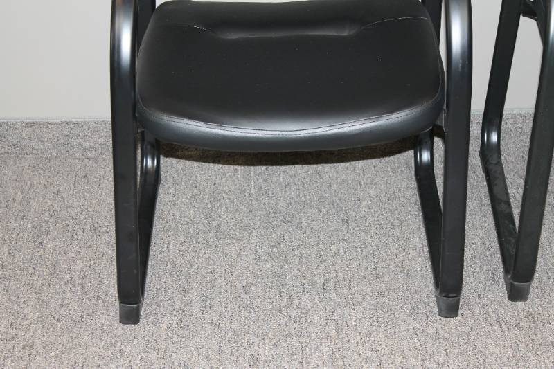 Set of 2 Black Leather GuestReception Chairs