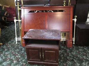 lot 280 image: Queen headboard and dresser...