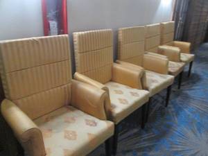 lot 325 image: Lot of 5 arm chairs, first come first choice