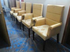 lot 327 image: Lot of 5 arm chairs, first come first choice