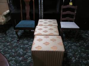 lot 337 image: 3 Ottomans and 2 chairs...
