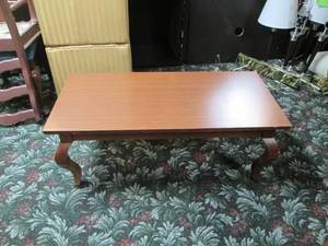 lot 347 image: 2 Coffee tables identical, top is 20 x 42