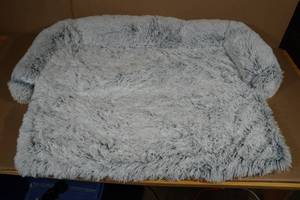 lot 20 image: Calming Dog Bed Mat for Furniture for Large Dogs