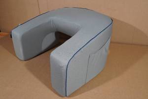 lot 33 image: Memory Foam Reading Pillow with Armrests