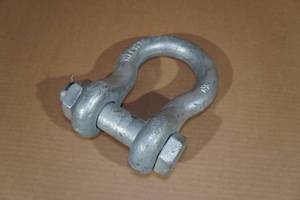 lot 59 image: 1-12 Screw Pin Anchor Shackle - 17 Ton