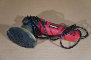 lot 83 image: Bauer 6 Dual Action Polisher