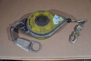 lot 88 image: Dyna-Lock Self-Retracting Lanyard