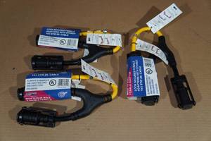lot 99 image: 3 Locking Y-Adapters - 1 Male to 2 Female