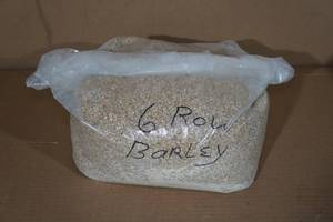 lot 134 image: 15lbs of Barley for Brewing