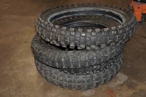lot 149 image: Assorted Dirt Bike Rear Tires