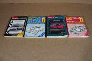 lot 196 image: 4 Automotive Service Manuals -GM, Chrysler, Dodge